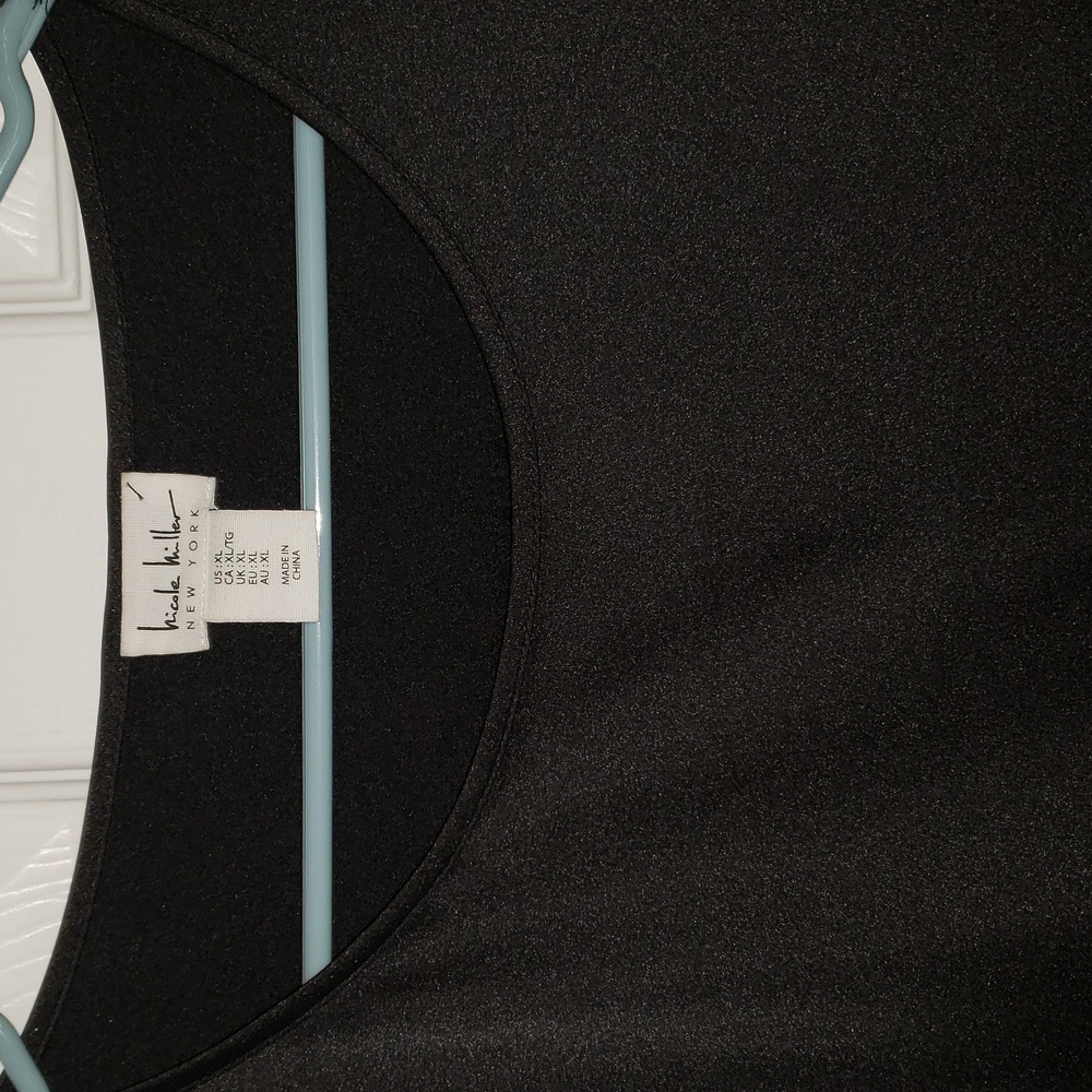 Blouse - Picture 2 of 4